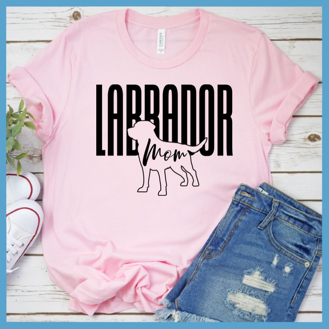 Labrador Mom T-Shirt