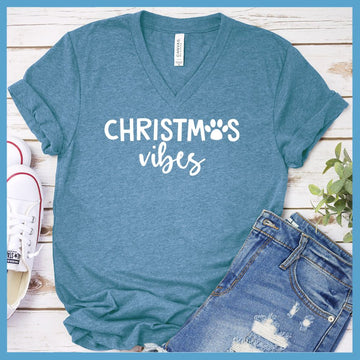 Christmas Vibes V-Neck